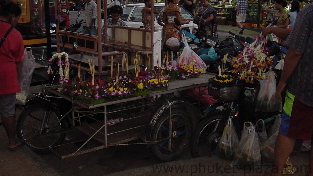 phuket photos daylife festivals loy kratong