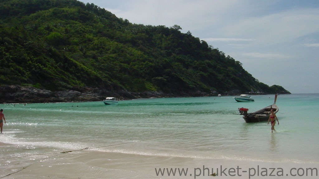 phuket photos daylife islands racha