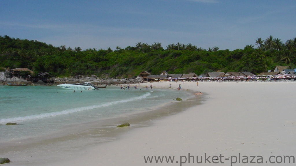phuket photos daylife islands racha