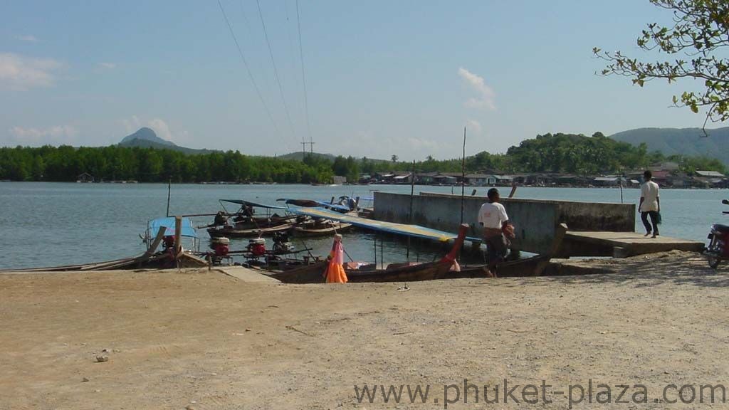 phuket photos daylife phagna bay on the road