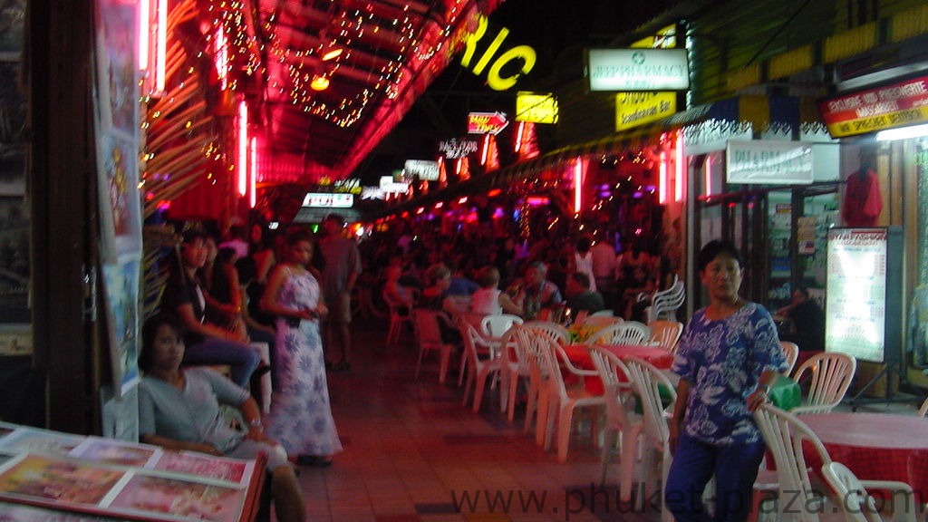phuket photos nightlife patong bar