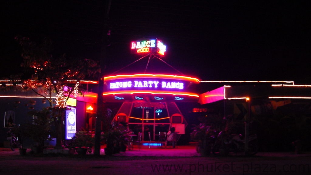 phuket photos nightlife patong discoteque