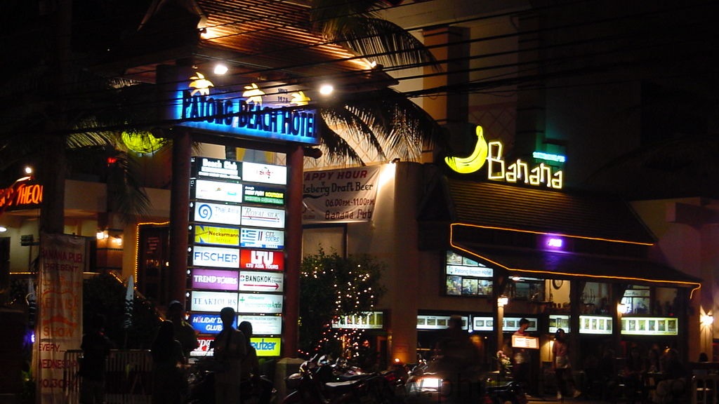 phuket photos nightlife patong discoteque