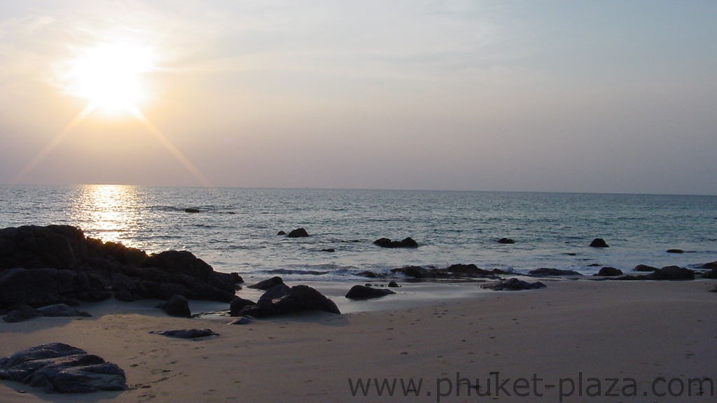 phuket photos daylife sunsets nai thon