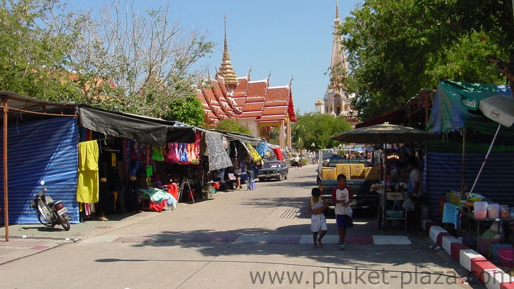 phuket photos daylife chalong wat chalong