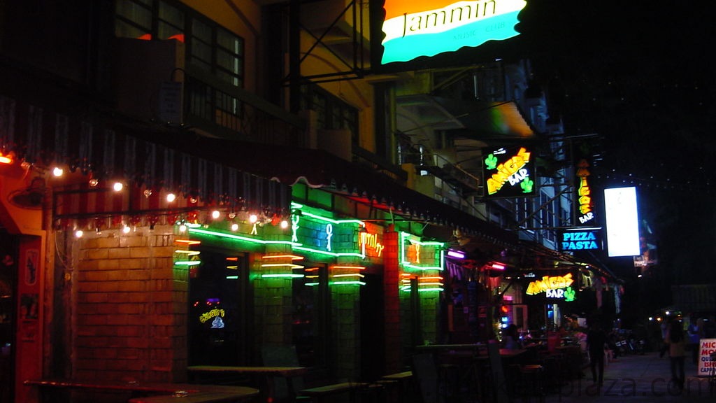 phuket photos nightlife patong bangla road