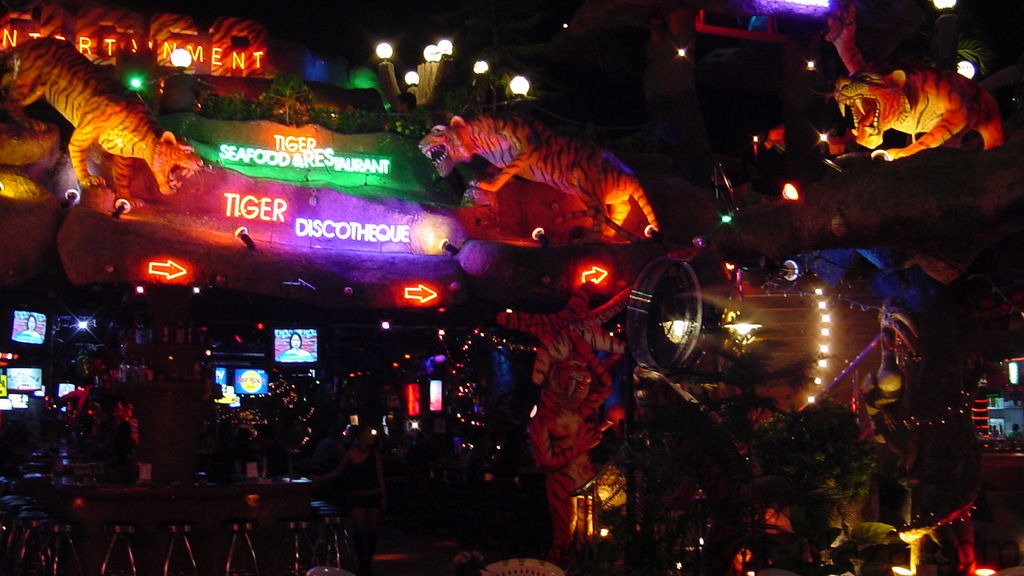 phuket photos nightlife patong bangla road