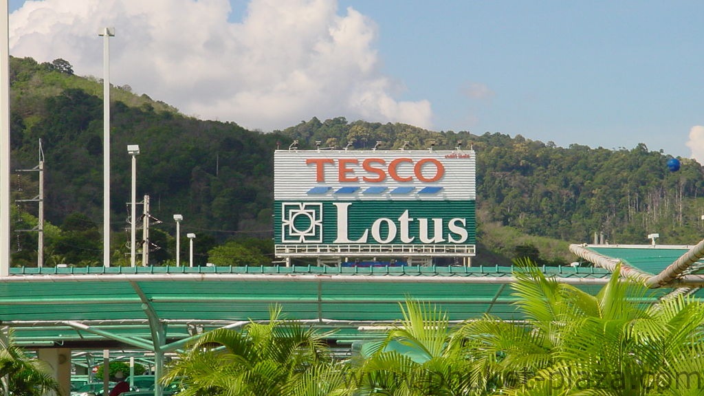 phuket photos shopping tesco lotus