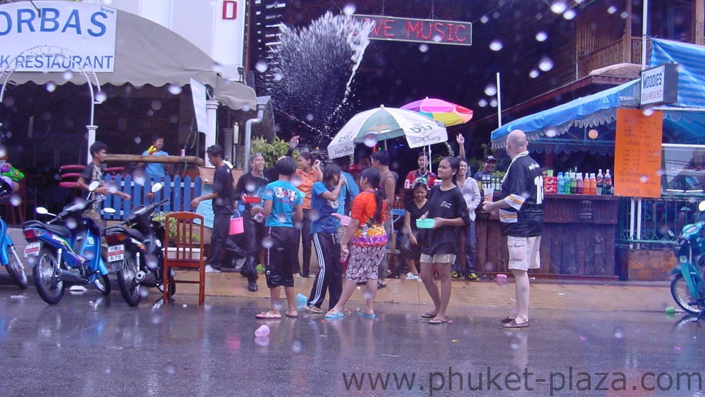 phuket photos daylife festivals songkran festival
