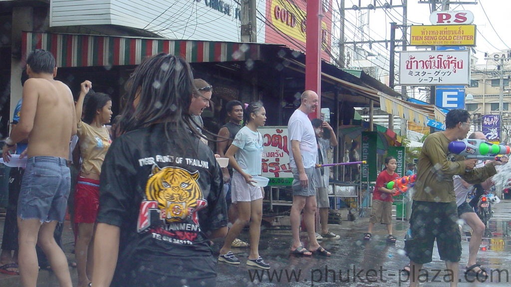 phuket photos daylife festivals songkran festival