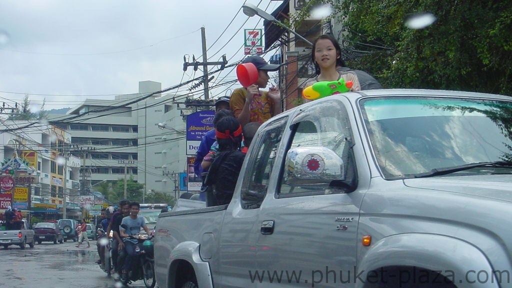 phuket photos daylife festivals songkran festival