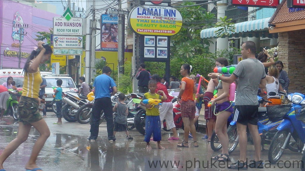 phuket photos daylife festivals songkran festival