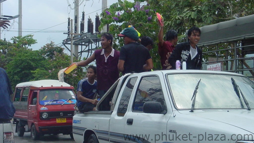 phuket photos daylife festivals songkran festival