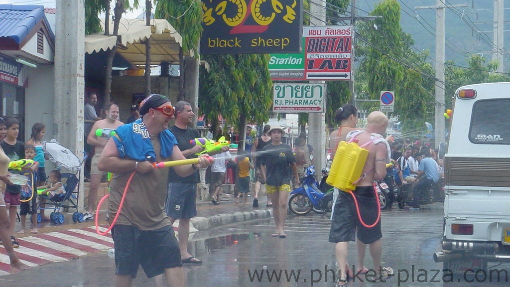 phuket photos daylife festivals songkran festival