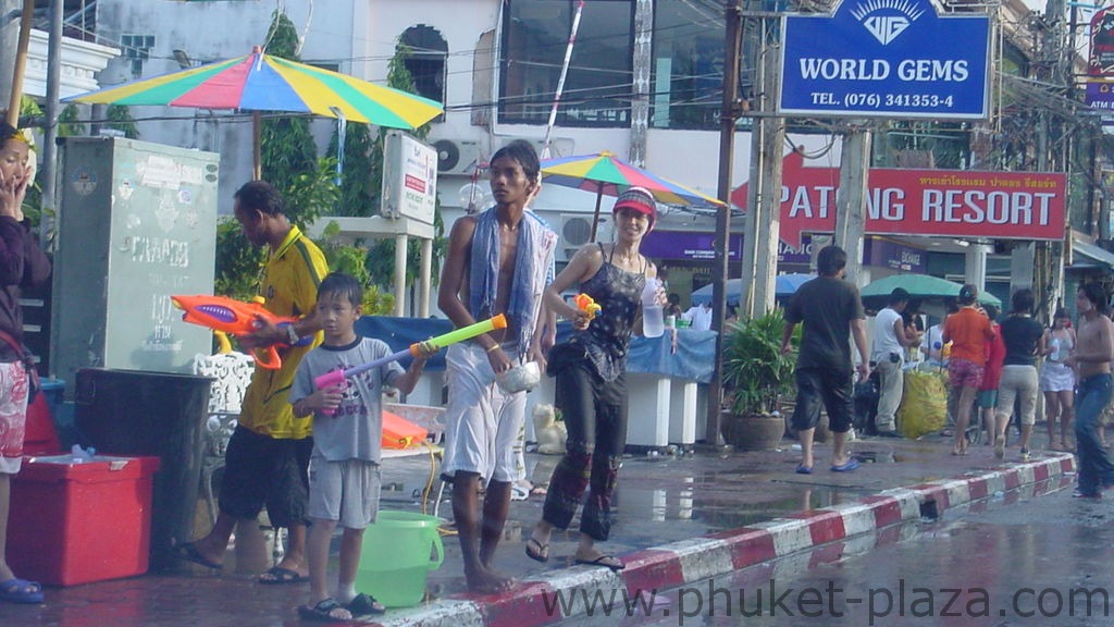 phuket photos daylife festivals songkran festival