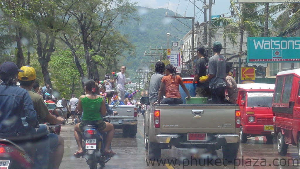 phuket photos daylife festivals songkran festival