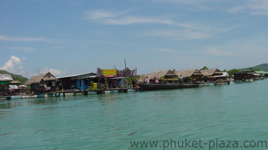 phuket photos daylife phuket town floating restaurant