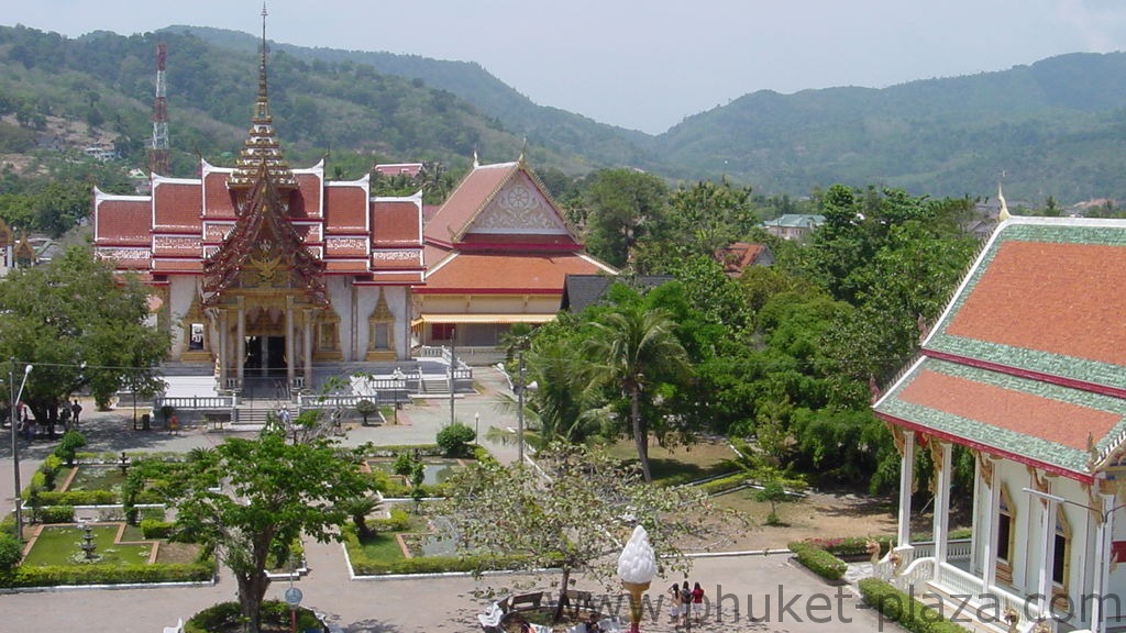 phuket photos daylife chalong wat chalong