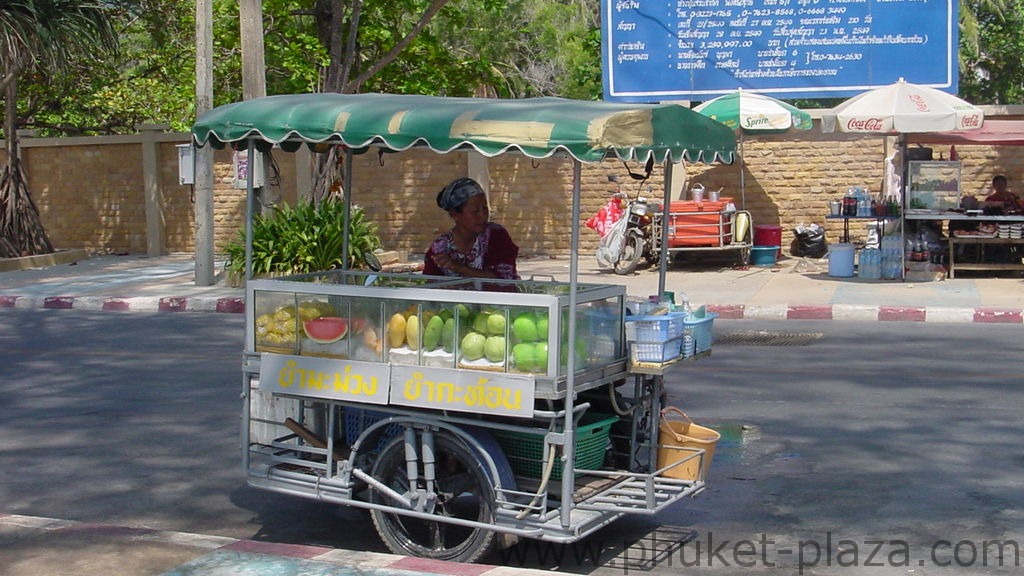 phuket photos daylife patong beach road