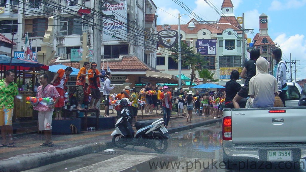 phuket photos daylife festivals songkran festival