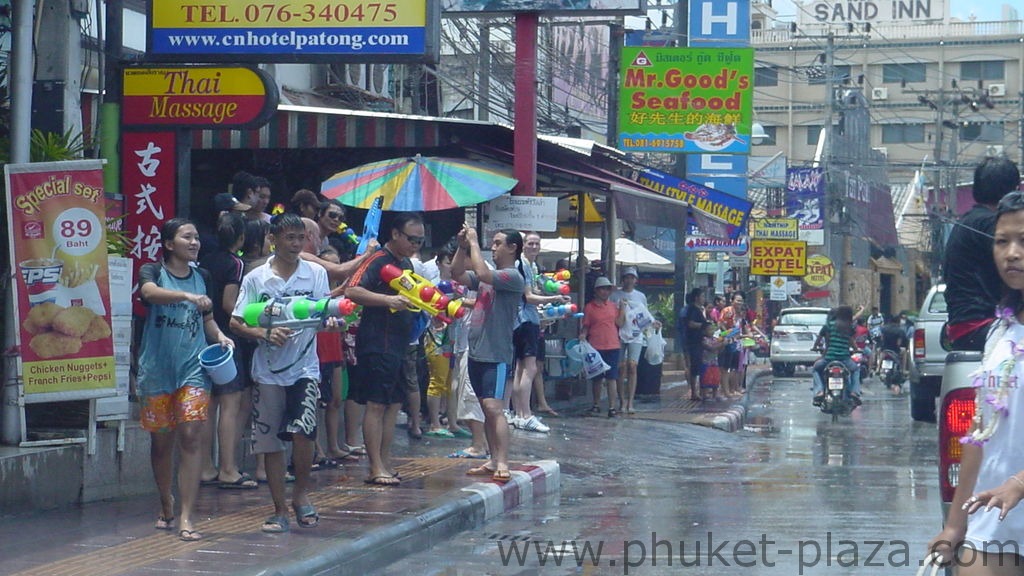 phuket photos daylife festivals songkran festival