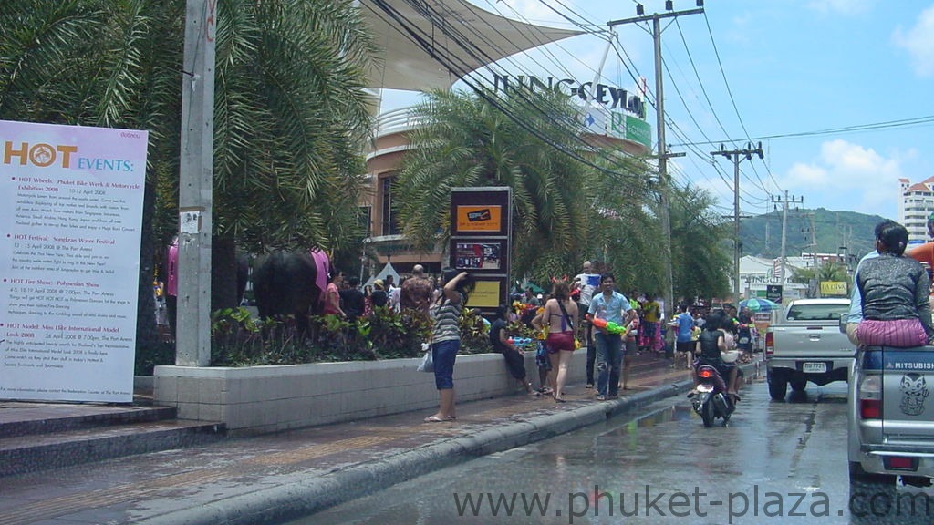 phuket photos daylife festivals songkran festival