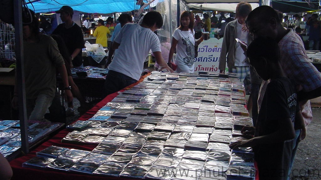 phuket photos shopping weekend market phuket town