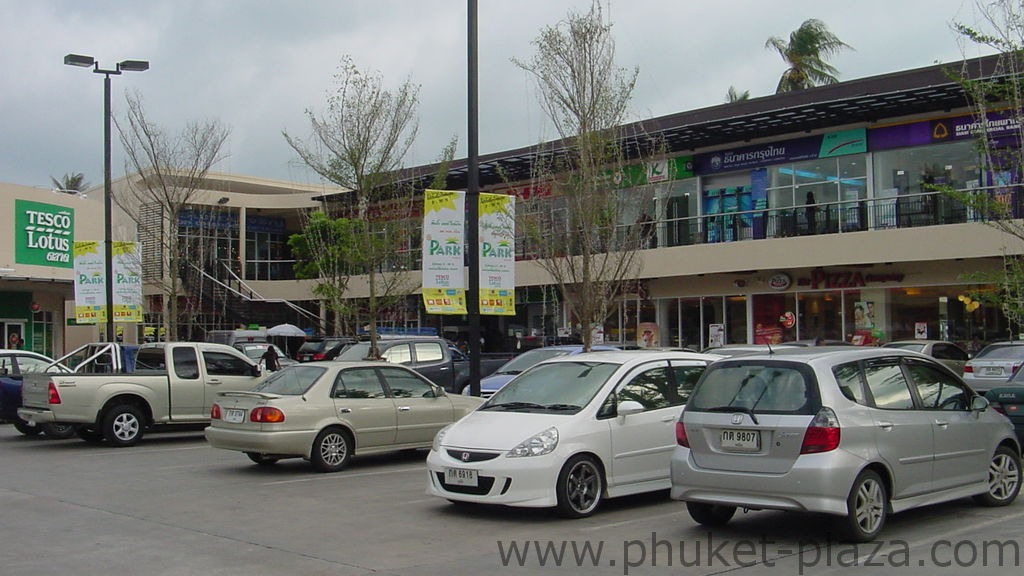 phuket photos shopping tesco lotus park rawai