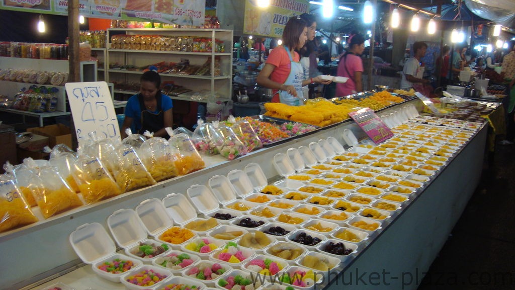 phuket photos shopping weekend market phuket town