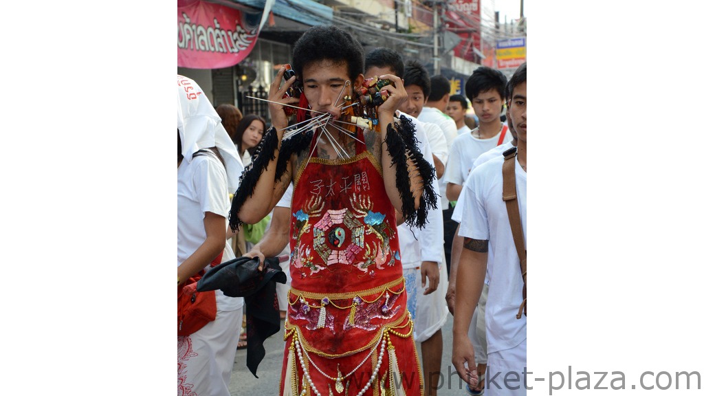 phuket photos daylife festivals vegetarian festival