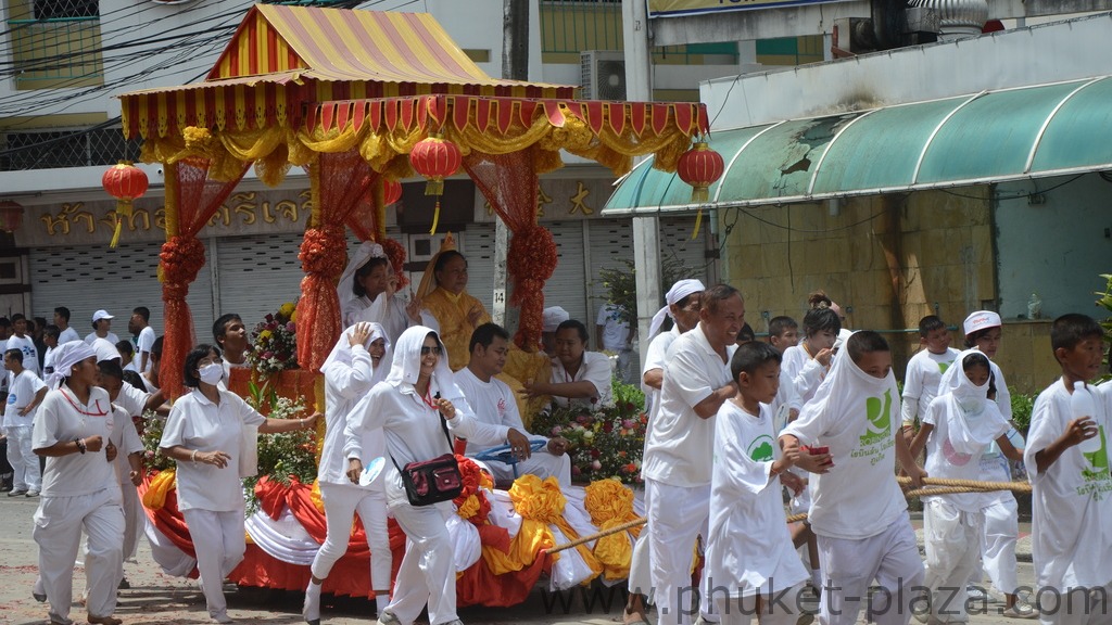 phuket photos daylife festivals vegetarian festival