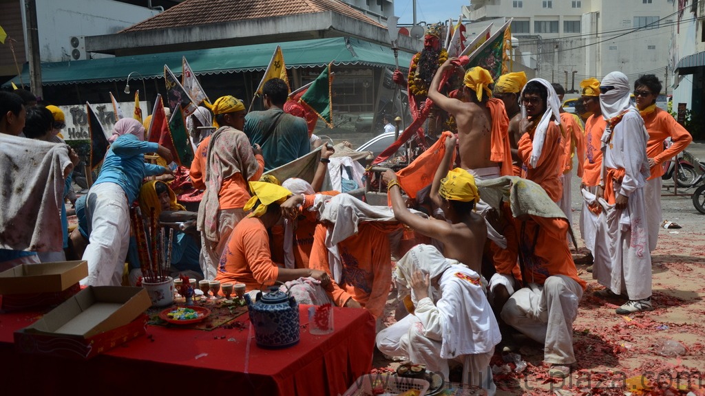 phuket photos daylife festivals vegetarian festival