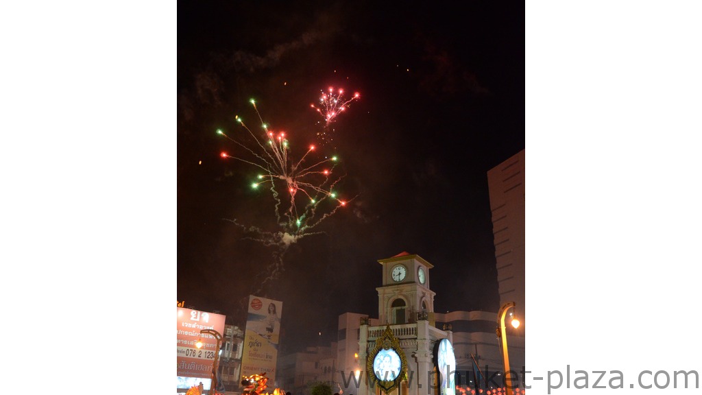 phuket photos daylife phuket town fireworks