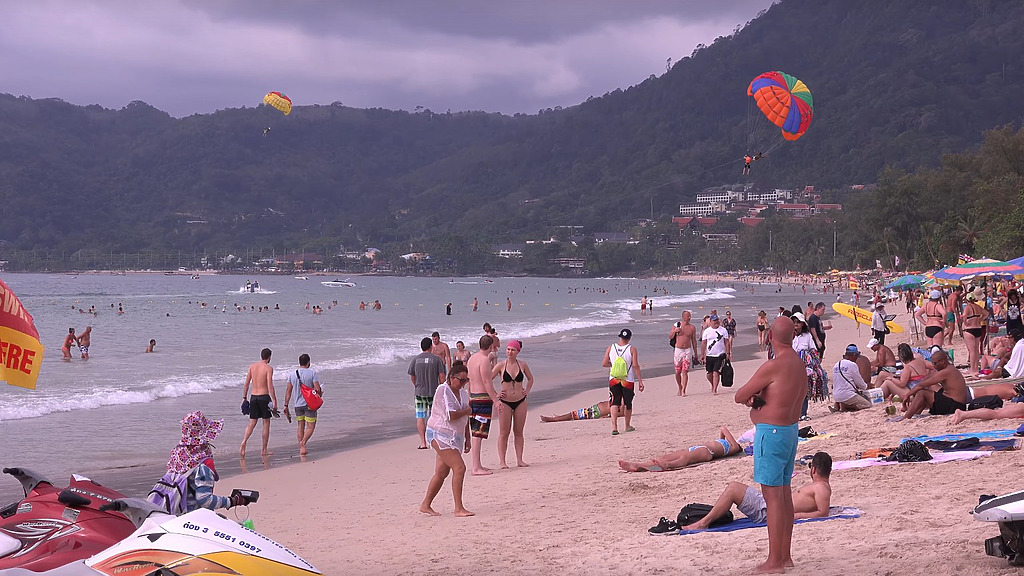 phuket photos beaches patong beach