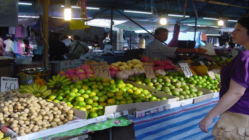 phuket photos dining thai fruit