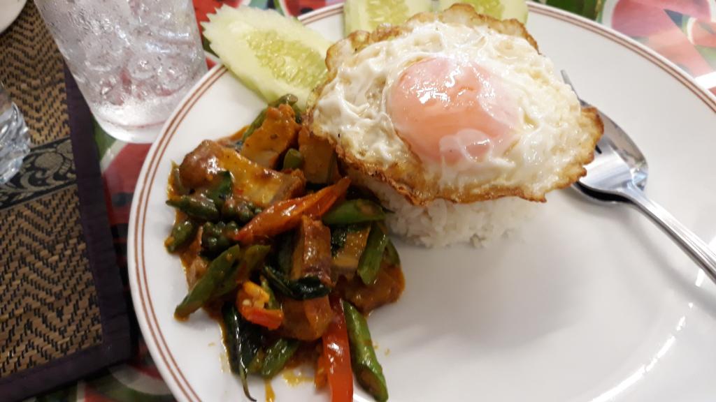 phuket photos dining thai food