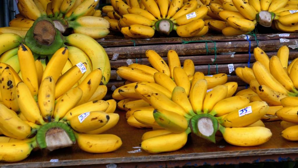 Thai Fruit Banana Phuket Travel Guide - 