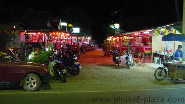 phuket photos nightlife kata