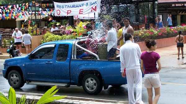 phuket photos daylife festivals songkran festival